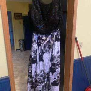 Size 22/23 Formal high-low 2 piece dress
